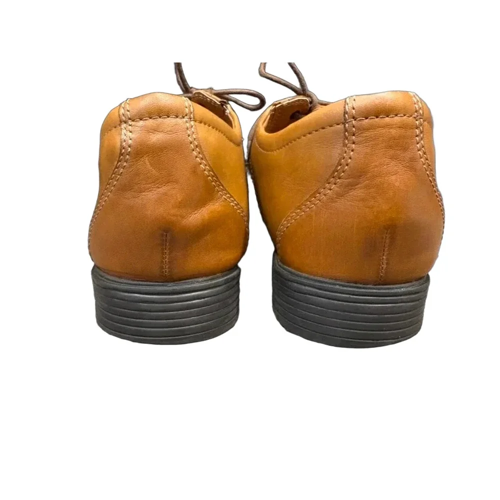 Clarks Tan Leather Plain Toe Derby Oxford